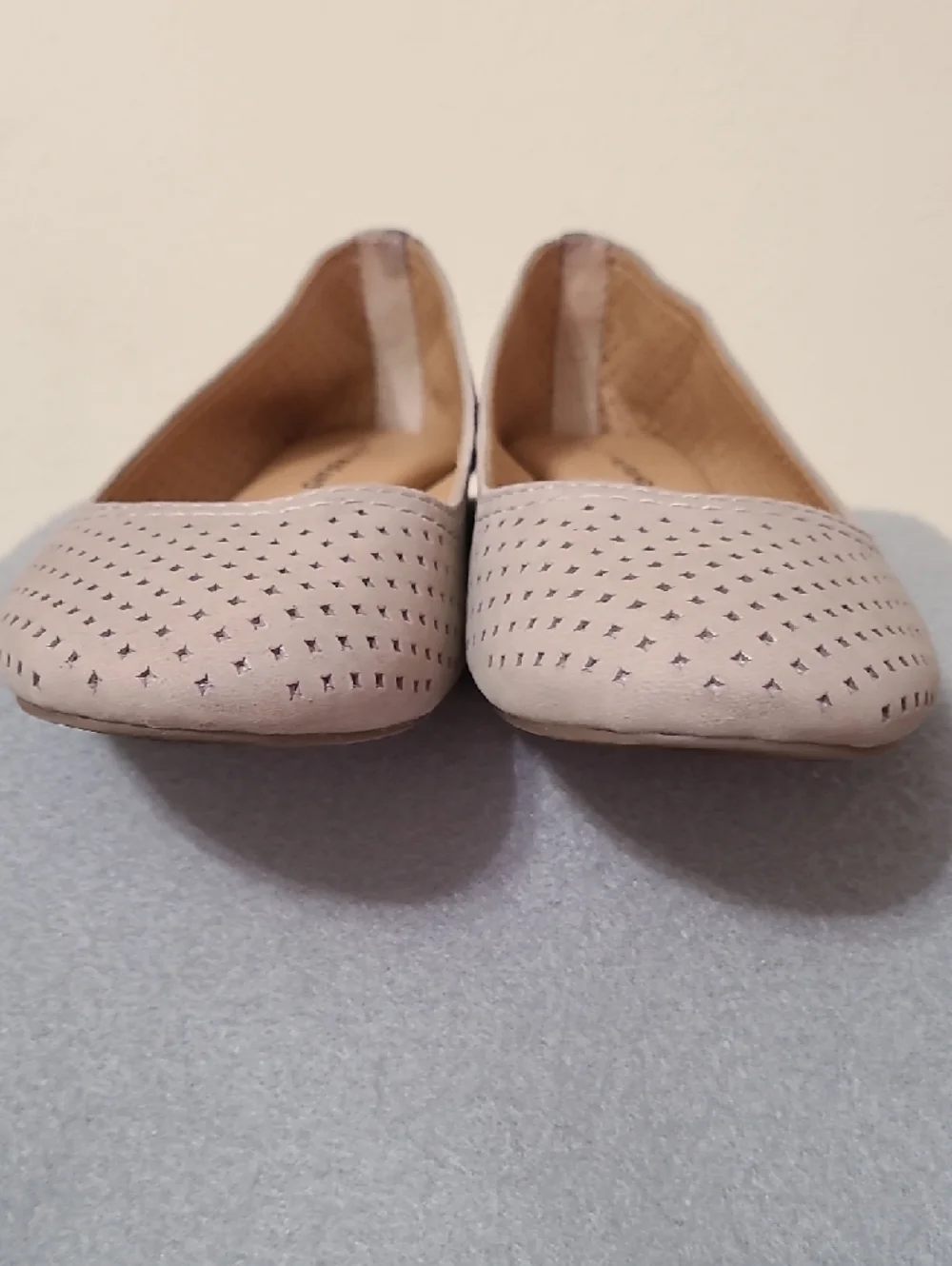 Lucky Brand Taupe Perforated Leather Ballet Flats - Size‎ 9M